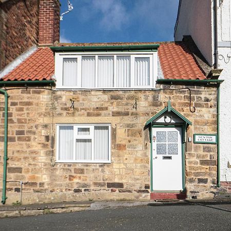 Newton Cottage Уитби Екстериор снимка