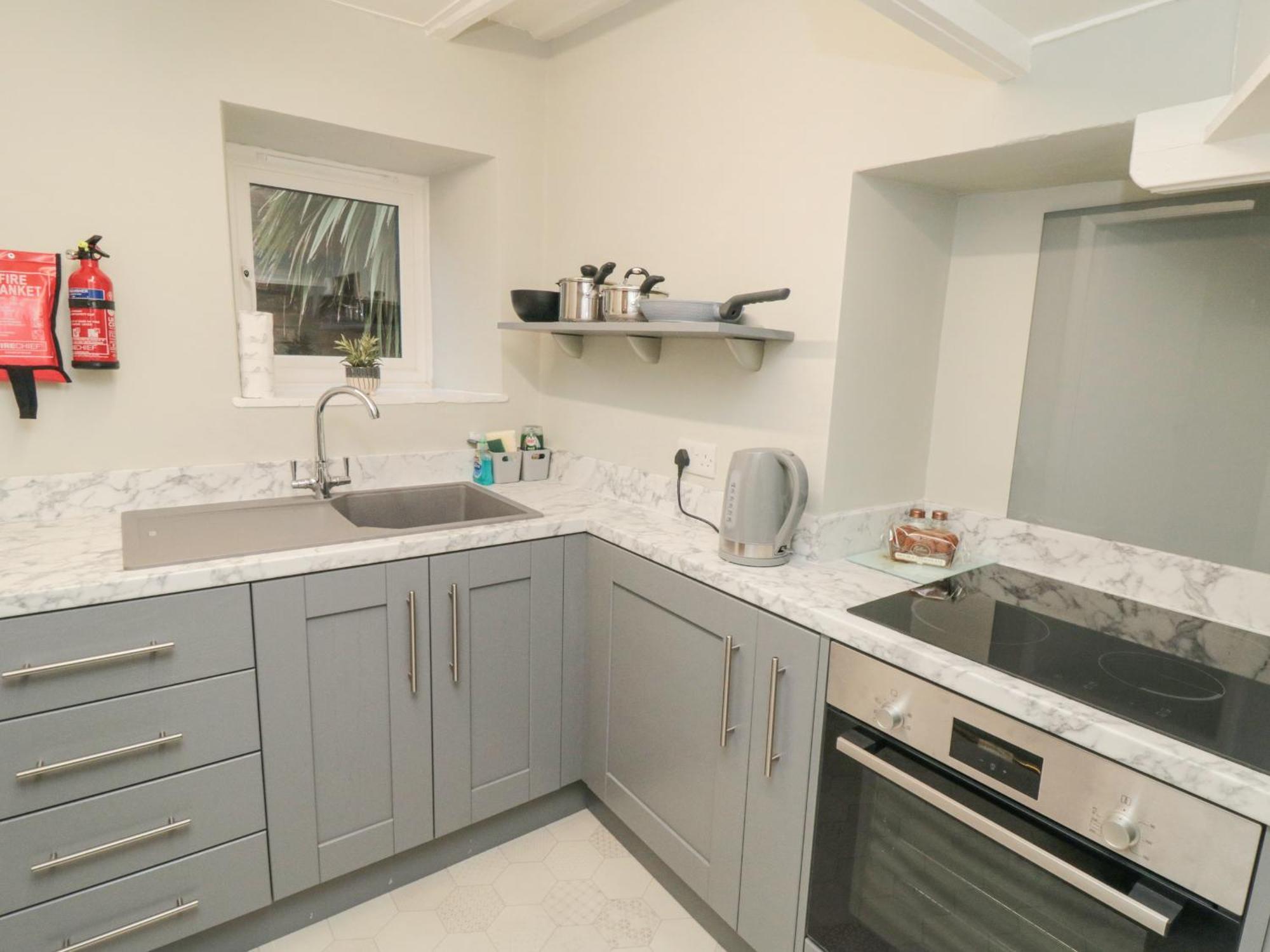 Newton Cottage Уитби Екстериор снимка