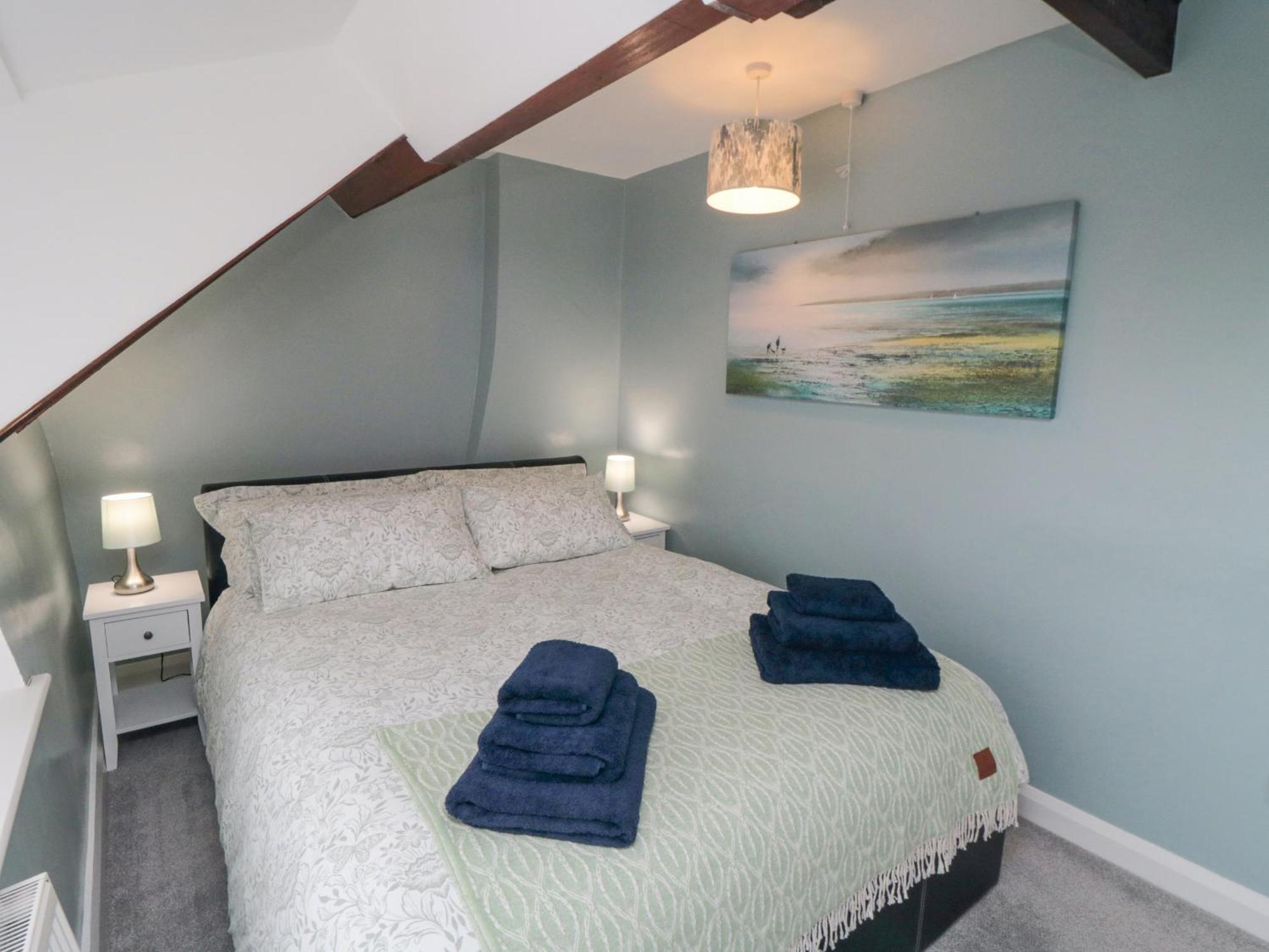 Newton Cottage Уитби Екстериор снимка